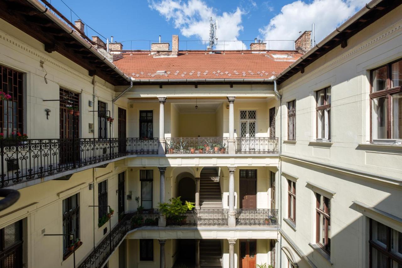 Andrassy Garden Apartment In Center ブダペスト エクステリア 写真